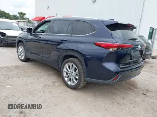 2020 Toyota Highlander Hybrid Limited with VIN 5TDYARAH3LS002884, listed as a IAAI auction lot 42457742 with 37,375 mi miles and . Bid and sale history available at DreamBid. Image 3.