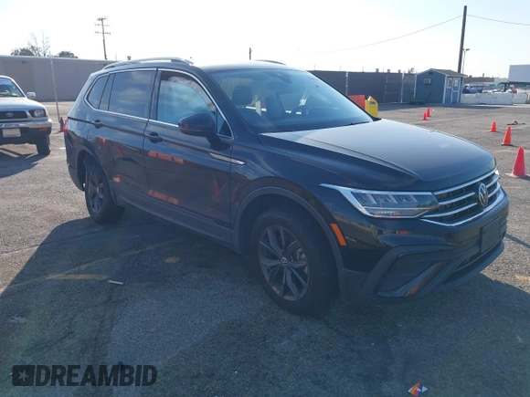 2022 Volkswagen Tiguan SE with VIN 3VV3B7AX5NM042455, listed as a IAAI auction lot 41848427 with 44,631 mi miles and . Bid and sale history available at DreamBid. Image 1.