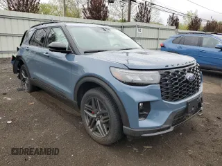 2025 Ford Explorer ST-Line with VIN 1FMUK8KH8SGB48786, listed as a Copart auction lot 55335115 with 1,088 mi miles and Salvage title. Bid and sale history available at DreamBid. Image 4.