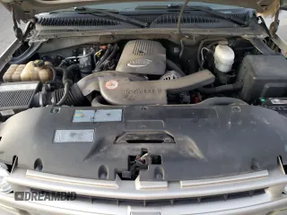 2005 Chevrolet Suburban LS with VIN 3GNFK16ZX5G170571, listed as a Copart auction lot 73500934 with 339,790 mi miles and Salvage Title. Bid and sale history available at carsss.com. Image 12.
