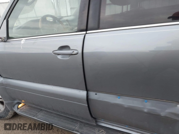 2003 Lexus GX 470 with VIN JTJBT20X530021372, listed as a IAAI auction lot 41772344 with 229,754 mi miles and . Bid and sale history available at DreamBid. Image 14.