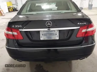 2010 Mercedes-Benz E 350 Luxury с VIN WDDHF8HB3AA145458, выставлен на аукционе IAAI как лот 42181113 с пробегом 169 964 миль миль и . История ставок и продаж доступна на DreamBid. Изображение 16.