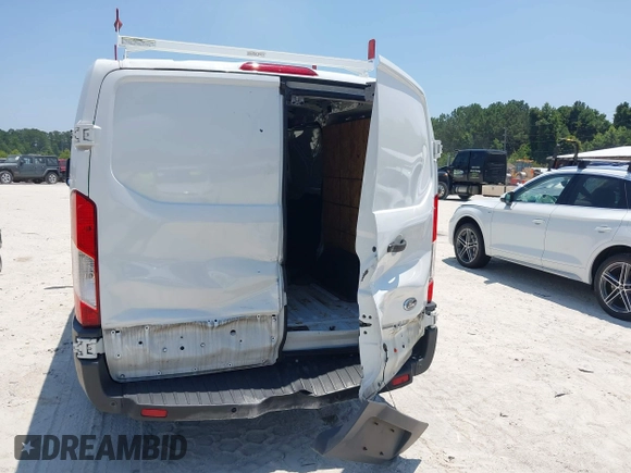 2015 Ford Transit Cargo z VIN 1FTNE1YM9FKA16926, wystawiony jako IAAI lot #42493994 z przebiegiem 218 427 mil mil oraz . Historia ofert i sprzedaży dostępna na DreamBid. Obrazek 6.