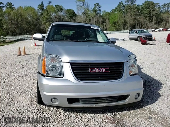 2014 GMC Yukon XL SLT with VIN 1GKS1KE04ER102760, listed as a Copart auction lot 49815385 with 177,467 mi miles and Salvage Title. Bid and sale history available at carsss.com. Image 14.