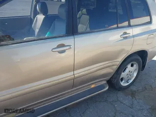 2005 Toyota Highlander with VIN JTEDP21A650067916, listed as a IAAI auction lot 41344358 with 1 mi miles. Bid and sale history available at carsss.com. Image 6.