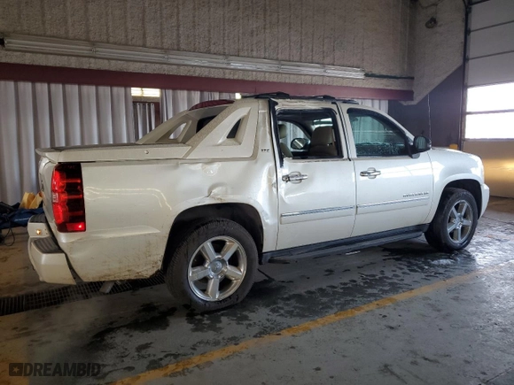 2011 Chevrolet Avalanche LTZ with VIN 3GNTKGE30BG316846, listed as a Copart auction lot 48724005 with 168,256 mi miles and Salvage Title. Bid and sale history available at carsss.com. Image 3.