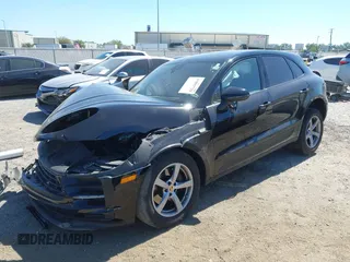 2019 Porsche Macan z VIN WP1AA2A58KLB00807, wystawiony jako IAAI lot #41893729 z przebiegiem 73 808 mil mil oraz . Historia ofert i sprzedaży dostępna na DreamBid. Obrazek 17.