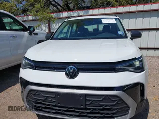 2025 Volkswagen Taos z VIN 3VV5C7B23SM008129, wystawiony jako IAAI lot #41879531 z przebiegiem 3423 mil mil oraz . Historia ofert i sprzedaży dostępna na DreamBid. Obrazek 12.