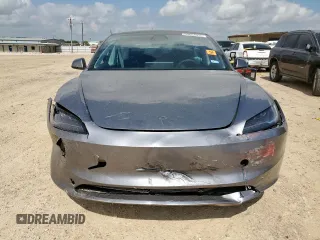 2025 Tesla Model 3 Long Range z VIN 5YJ3E1EA0SF878134, wystawiony jako Copart lot #59854975 z przebiegiem Nie podano mil oraz Szkoda całkowita • Salvage title. Historia ofert i sprzedaży dostępna na DreamBid. Obrazek 5.