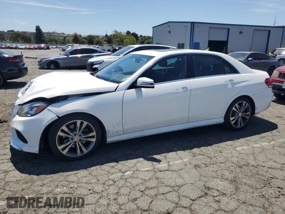2014 Mercedes-Benz E 350 Sport z VIN WDDHF5KB0EB076168, wystawiony jako Copart lot #58874915 z przebiegiem 127 061 mil mil oraz Szkoda całkowita • Salvage title. Historia ofert i sprzedaży dostępna na DreamBid. Obrazek 1.