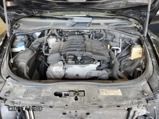 2010 Volkswagen Touareg VR6 with VIN WVGBF7A99AD002591, listed as a Copart auction lot 70624234 with 154,330 mi miles and Salvage Title. Bid and sale history available at DreamBid. Image 12.