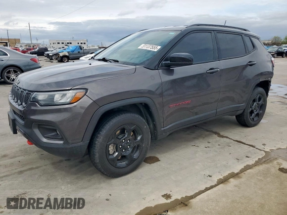 2023 Jeep Compass Trailhawk z VIN 3C4NJDDN8PT514773, wystawiony jako Copart lot #51137555 z przebiegiem 37 239 mil mil oraz Szkoda całkowita • Salvage title. Historia ofert i sprzedaży dostępna na DreamBid. Obrazek 1.
