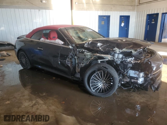 2024 Mercedes-Benz CLE 300 z VIN W1KMK4HB1RF026146, wystawiony jako Copart lot #84595634 z przebiegiem Nie podano mil oraz Szkoda całkowita • Salvage title. Historia ofert i sprzedaży dostępna na DreamBid. Obrazek 4.
