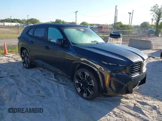 2024 BMW XM z VIN 5YM23CS0XR9U58952, wystawiony jako IAAI lot #41781429 z przebiegiem 8621 mil mil oraz . Historia ofert i sprzedaży dostępna na DreamBid. Obrazek 1.