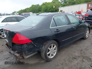 2007 Honda Accord EX-L z VIN 1HGCM56867A155590, wystawiony jako IAAI lot #42361667 z przebiegiem 190 874 mil mil oraz . Historia ofert i sprzedaży dostępna na DreamBid. Obrazek 4.