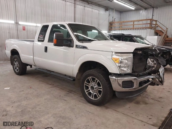 2012 Ford Super Duty F-250 SRW XL with VIN 1FT7X2B69CED00361, listed as a IAAI auction lot 41037285 with 298,507 mi miles. Bid and sale history available at carsss.com. Image 1.