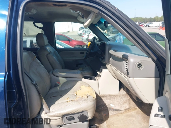 2001 GMC Yukon XL SLT with VIN 3GKEC16T21G225638, listed as a IAAI auction lot 41917916 with 271,249 mi miles. Bid and sale history available at carsss.com. Image 5.