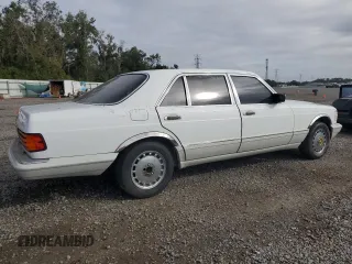 1990 Mercedes-Benz 560 with VIN WDBCA39E8LA536590, listed as a Copart auction lot 76843244 with 231,703 mi miles and Non Repairable. Bid and sale history available at DreamBid. Image 3.