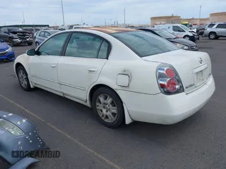 2006 Nissan Altima 2.5 with VIN 1N4AL11D86N434025, listed as a IAAI auction lot 42000845 with 123,662 mi miles and . Bid and sale history available at DreamBid. Image 3.