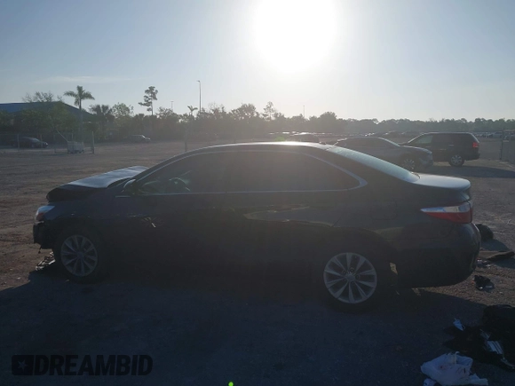 2017 Toyota Camry XLE z VIN 4T1BF1FK0HU277334, wystawiony jako IAAI lot #42312610 z przebiegiem 116 948 mil mil oraz . Historia ofert i sprzedaży dostępna na DreamBid. Obrazek 14.