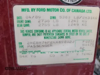 1989 Mercury Grand Marquis GS z VIN 2MEBM74F2KX698022, wystawiony jako Copart lot #44941735 z przebiegiem Nie podano mil oraz Nie do naprawy. Historia ofert i sprzedaży dostępna na DreamBid. Obrazek 24.