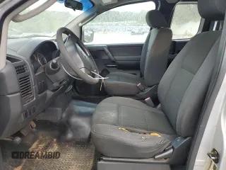2008 Nissan Titan z VIN 1N6AA06E28N318279, wystawiony jako Copart lot #56595225 z przebiegiem Nie podano mil oraz Tytuł czysty. Historia ofert i sprzedaży dostępna na DreamBid. Obrazek 7.