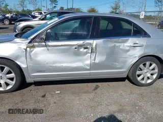2009 Lincoln MKZ with VIN 3LNHM26T49R603563, listed as a IAAI auction lot 41822110 with 140,504 mi miles and . Bid and sale history available at DreamBid. Image 6.
