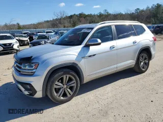 2018 Volkswagen Atlas 3.6L V6 SEL with VIN 1V2RR2CA4JC573592, listed as a Copart auction lot 48073945 with 84,582 mi miles and Salvage Title. Bid and sale history available at carsss.com. Image 1.
