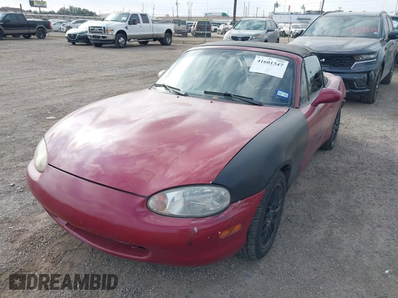 1999 Mazda MX-5 Miata z VIN JM1NB3531X0129508, wystawiony jako IAAI lot #41601347 z przebiegiem 156 702 mil mil oraz . Historia ofert i sprzedaży dostępna na DreamBid. Obrazek 17.