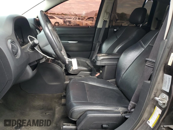 2017 Jeep Compass High Altitude with VIN 1C4NJDEB6HD192680, listed as a Copart auction lot 54389945 with 97,109 mi miles and Salvage title. Bid and sale history available at DreamBid. Image 7.