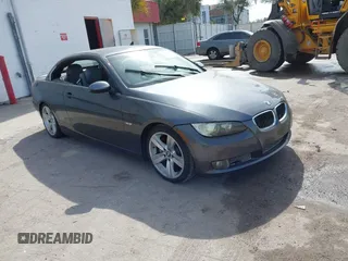 2007 BMW 3 Series 335i with VIN WBAWL73587PX47653, listed as a IAAI auction lot 41428352 with 225,457 mi miles. Bid and sale history available at carsss.com. Image 1.