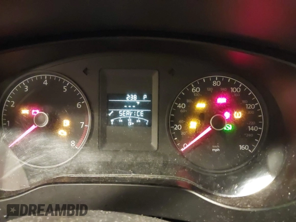 2011 Volkswagen Jetta SE with VIN 3VWDZ7AJXBM316686, listed as a IAAI auction lot 41218388 with 239,027 mi miles and . Bid and sale history available at DreamBid. Image 7.