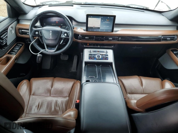 2021 Lincoln Aviator Reserve z VIN 5LM5J7XCXMGL19293, wystawiony jako Copart lot #64761565 z przebiegiem 61 614 mil mil oraz Szkoda całkowita • Salvage title. Historia ofert i sprzedaży dostępna na DreamBid. Obrazek 8.