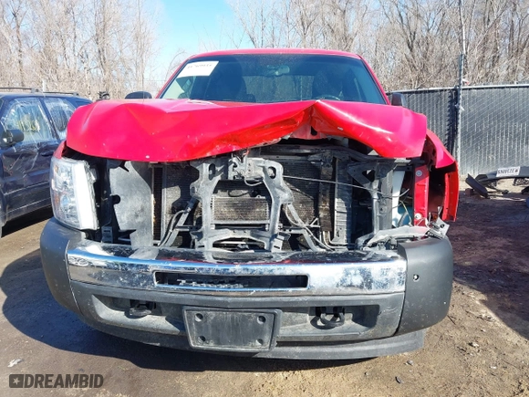 2009 Chevrolet Silverado 1500 LT with VIN 1GCEK29029Z296906, listed as a IAAI auction lot 41769935 with 210,173 mi miles. Bid and sale history available at carsss.com. Image 6.