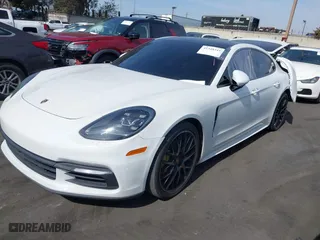 2018 Porsche Panamera with VIN WP0AA2A70JL104058, listed as a IAAI auction lot 41548341 with 1 mi miles. Bid and sale history available at carsss.com. Image 17.