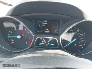 2017 Ford Escape SE with VIN 1FMCU0GD0HUB35831, listed as a IAAI auction lot 41897132 with 213,117 mi miles. Bid and sale history available at carsss.com. Image 7.