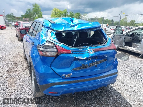 2022 Nissan Kicks S z VIN 3N1CP5BV1NL481274, wystawiony jako IAAI lot #42259040 z przebiegiem 32 082 mil mil oraz . Historia ofert i sprzedaży dostępna na DreamBid. Obrazek 6.