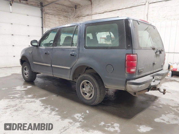 2000 Ford Expedition XLT with VIN 1FMRU1668YLB76006, listed as a IAAI auction lot 41621842 with 153,040 mi miles and . Bid and sale history available at DreamBid. Image 3.