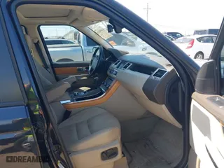 2011 Land Rover Range Rover Sport SC with VIN SALSH2E49BA709850, listed as a IAAI auction lot 41898116 with 88,974 mi miles. Bid and sale history available at carsss.com. Image 5.