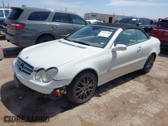 2007 Mercedes-Benz CLK 3.5L with VIN WDBTK56F47T075999, listed as a IAAI auction lot 41915608 with 164,654 mi miles. Bid and sale history available at carsss.com. Image 17.