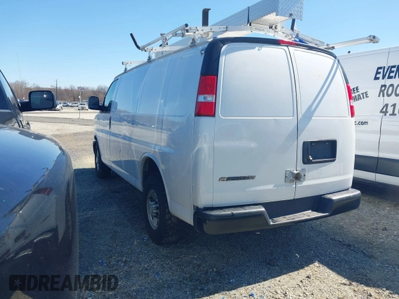 2020 Chevrolet City Express Cargo z VIN 1GCZGGFG9L1173224, wystawiony jako IAAI lot #41863058 z przebiegiem 20 mil mil oraz . Historia ofert i sprzedaży dostępna na DreamBid. Obrazek 3.