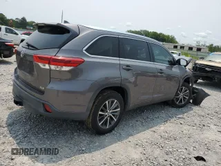 2018 Toyota Highlander SE with VIN 5TDKZRFH9JS545175, listed as a Copart auction lot 59377945 with 214,242 mi miles and Salvage title. Bid and sale history available at DreamBid. Image 3.