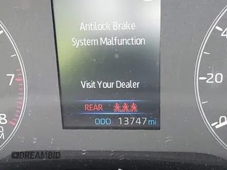 2024 Toyota Corolla Cross L with VIN 7MUAAABG5RV096239, listed as a IAAI auction lot 42105087 with 13,747 mi miles and . Bid and sale history available at DreamBid. Image 15.