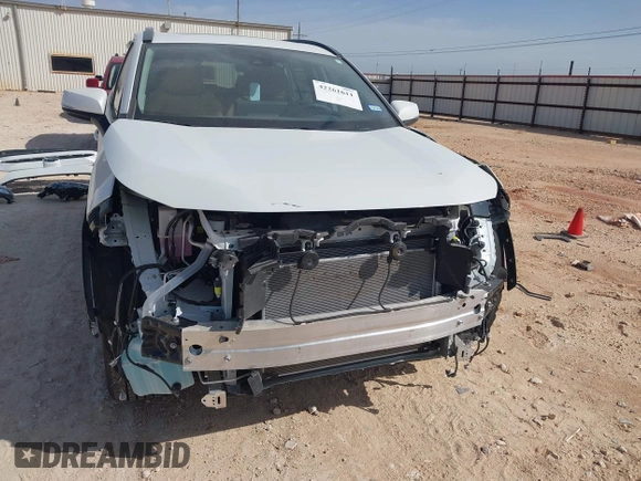 2024 Toyota RAV4 XLE Premium с VIN 2T3C1RFV3RW360051, выставлен на аукционе IAAI как лот 42261611 с пробегом 5 907 миль миль и . История ставок и продаж доступна на DreamBid. Изображение 6.