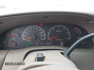 2000 Ford F-150 XL z VIN 1FTRX07W8YKA26326, wystawiony jako IAAI lot #41684242 z przebiegiem 222 808 mil mil oraz . Historia ofert i sprzedaży dostępna na DreamBid. Obrazek 7.