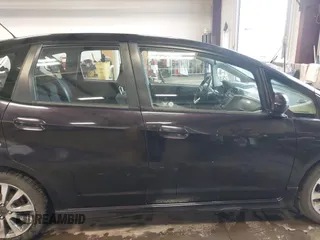 2013 Honda Fit Sport with VIN JHMGE8H59DC012780, listed as a IAAI auction lot 41929195 with 135,959 mi miles. Bid and sale history available at carsss.com. Image 14.