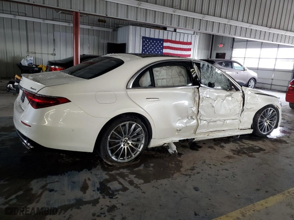 2022 Mercedes-Benz S-Class S 580 with VIN W1K6G7GB1NA158733, listed as a Copart auction lot 45861545 with 0 mi miles and Salvage Title. Bid and sale history available at carsss.com. Image 3.