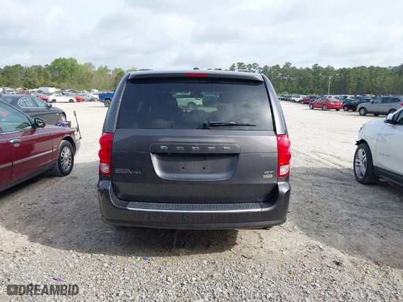 2018 Dodge Grand Caravan GT with VIN 2C4RDGEG8JR301746, listed as a IAAI auction lot 41953088 with 108,740 mi miles. Bid and sale history available at carsss.com. Image 17.