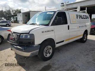 2016 GMC Savana Cargo with VIN 1GTW7AFF1G1313246, listed as a Copart auction lot 74252734 with 102,582 mi miles and Salvage Title. Bid and sale history available at carsss.com. Image 1.