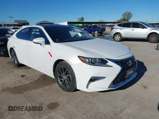 2016 Lexus ES 330 z VIN JTHBK1GG1G2246533, wystawiony jako IAAI lot #41056018 z przebiegiem 66 018 mil mil oraz . Historia ofert i sprzedaży dostępna na DreamBid. Obrazek 1.